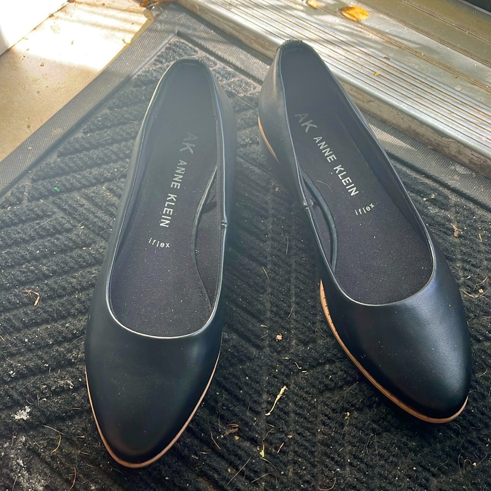 Anne Klein iflex black flats 6.5M